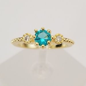 Beautiful Topaz Blue Gold Ring
